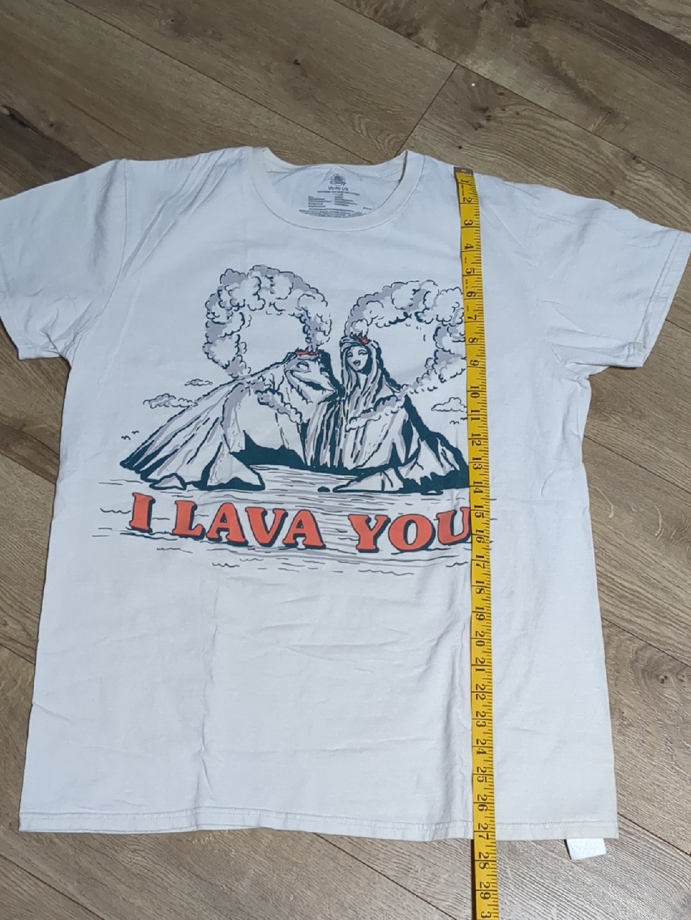 Disney Magical I Lava You Cream T- shirt men size Large - Picture 5 of 7